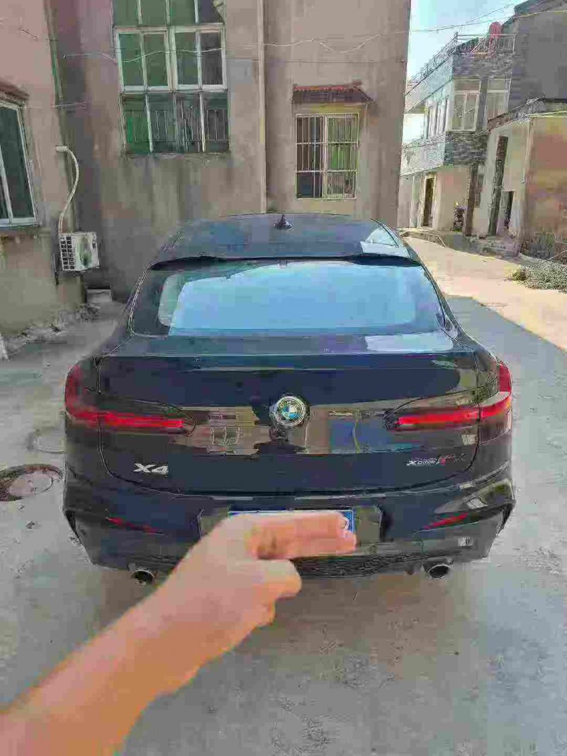 常州21年宝马X48