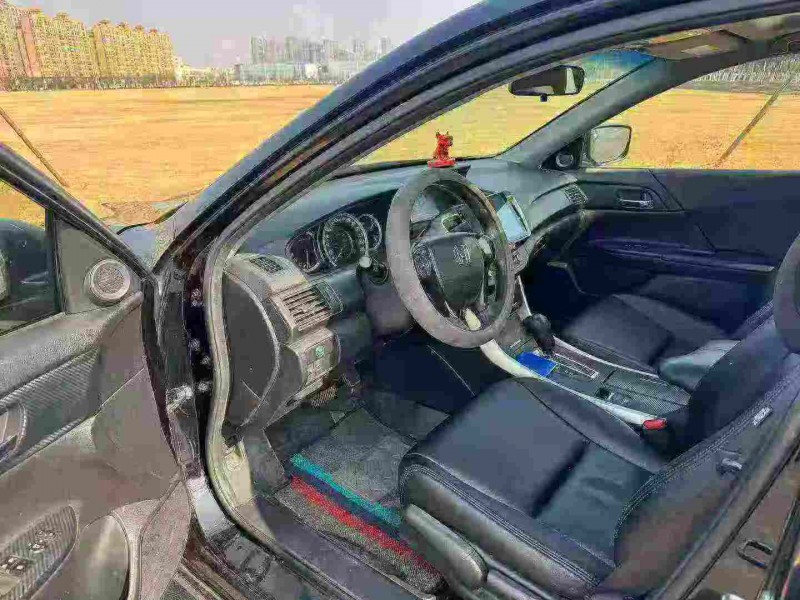 苏州16年本田雅阁4