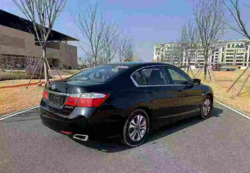 苏州16年本田雅阁7