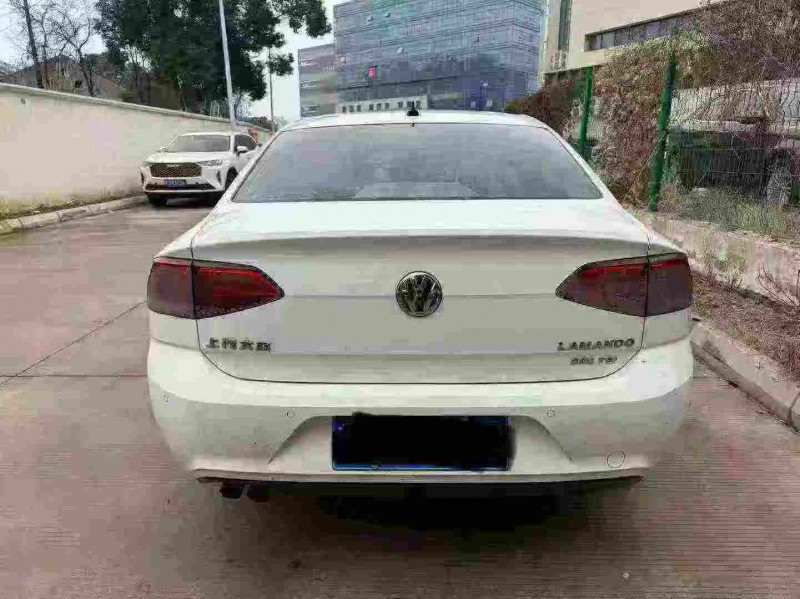 南通17年大众凌渡8