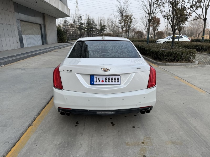 济宁17年凯迪拉克CT66
