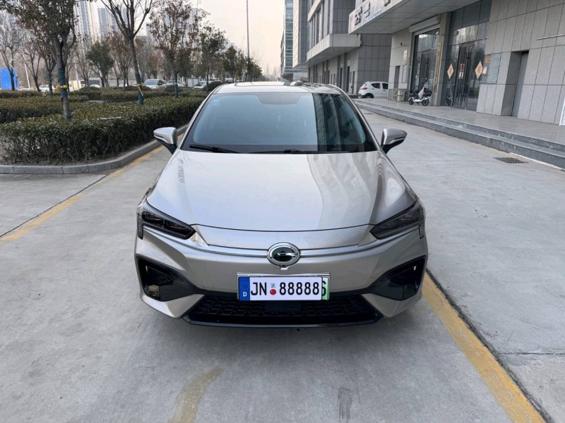 济宁23年传祺埃安S1