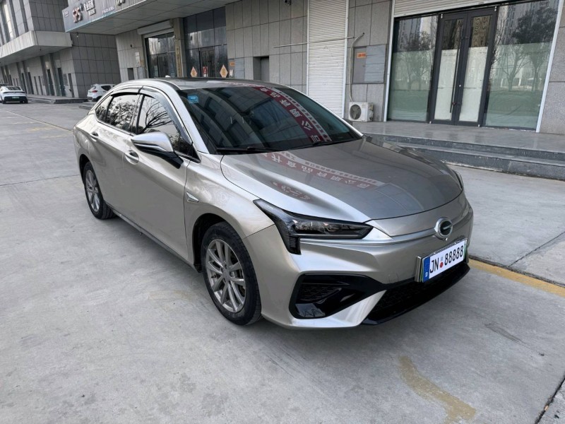 济宁23年传祺埃安S3