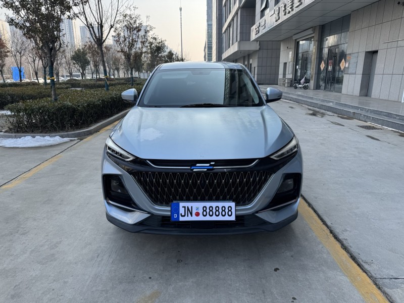 济宁22年长安汽车欧尚1