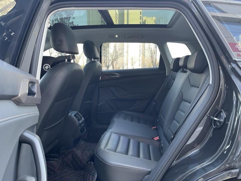 济宁21年大众途岳4