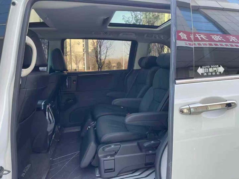 济宁23年本田奥德赛6