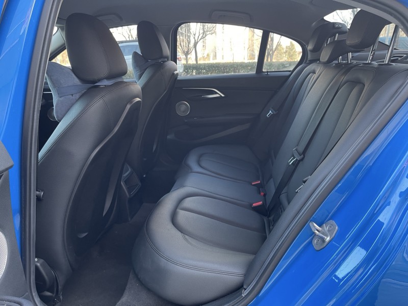 济宁21年宝马4系5