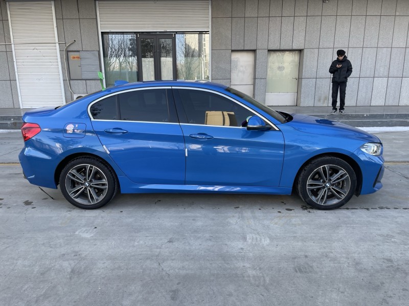 济宁21年宝马4系8