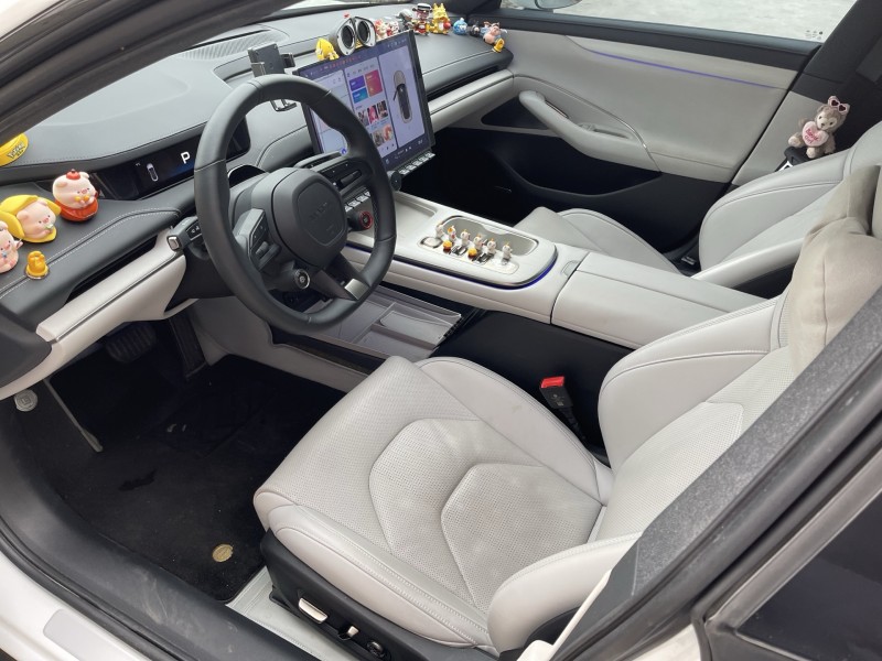 济宁24年小米SU76