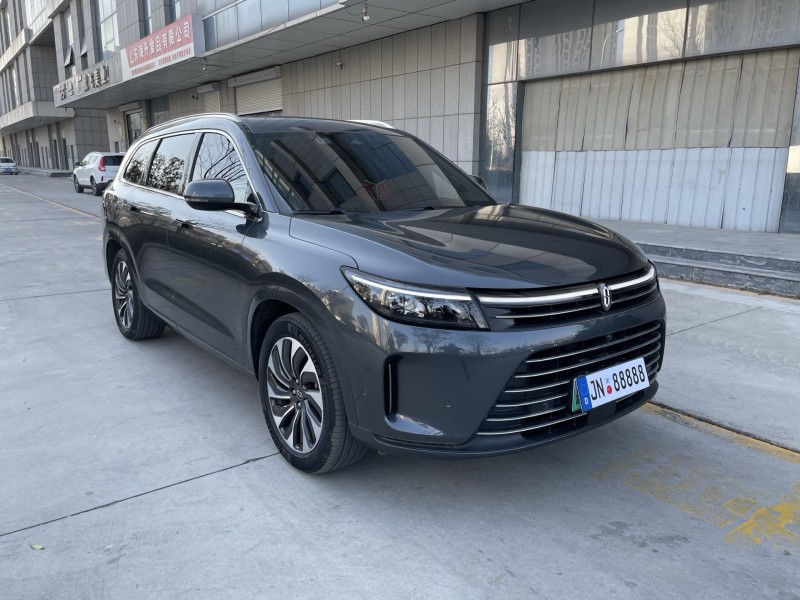 济宁22年华为智选问界3