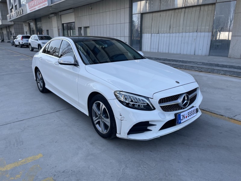 济宁19年奔驰C3