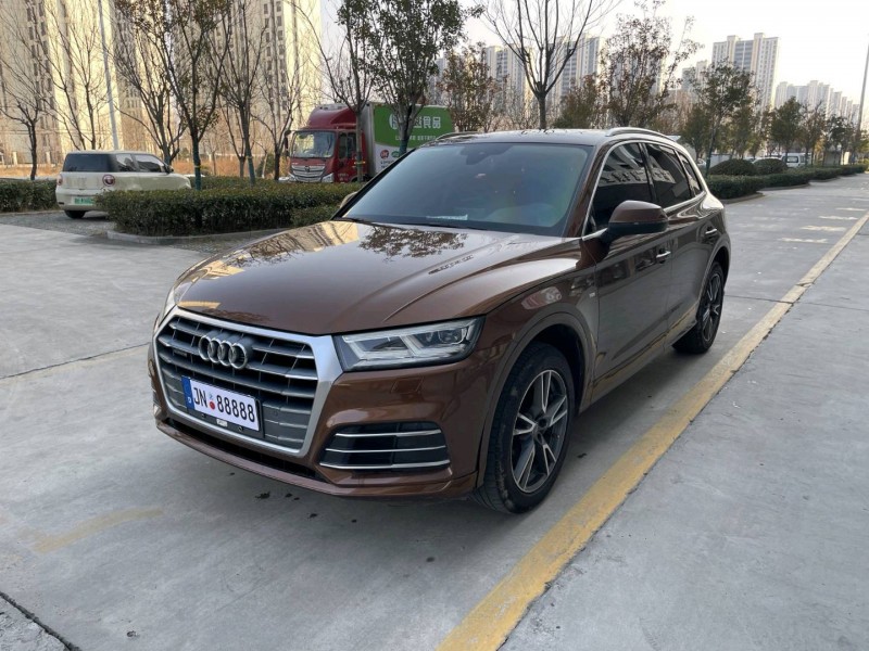 济宁18年奥迪Q52