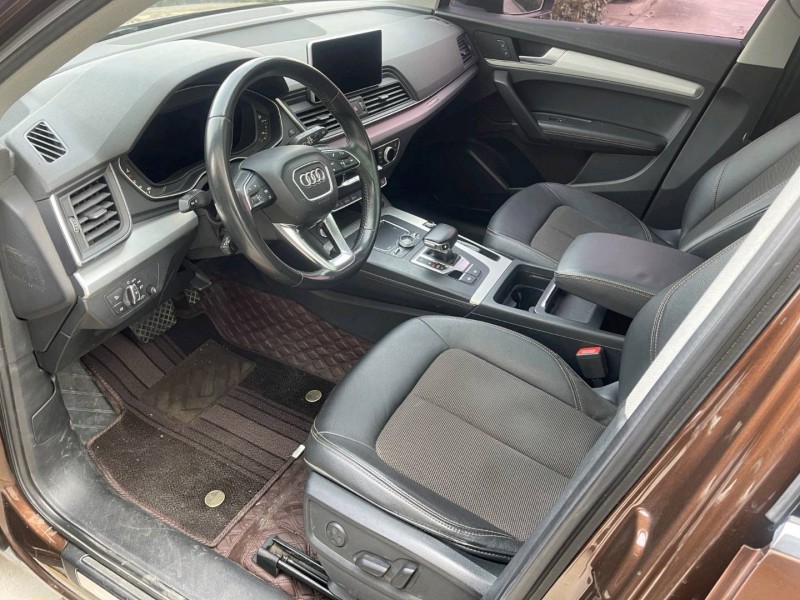 济宁18年奥迪Q56