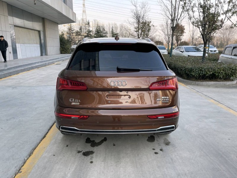 济宁18年奥迪Q59