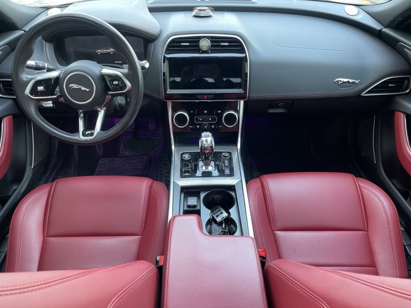 济宁21年捷豹XEL5