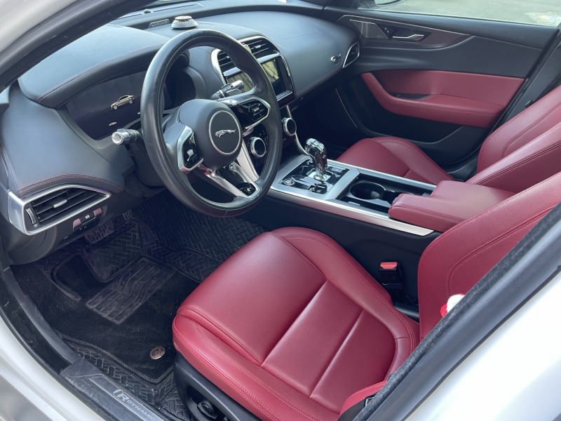 济宁21年捷豹XEL6