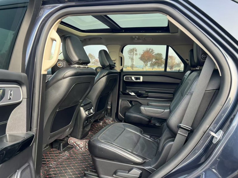 盐城20年福特探险者5