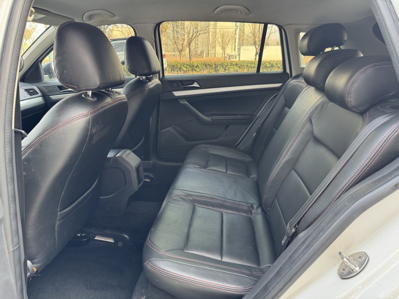 济宁18年大众朗行4