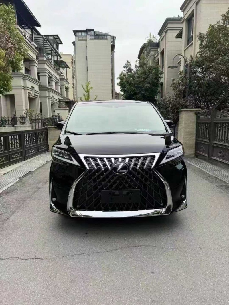枣庄23年雷克萨斯LM300H1