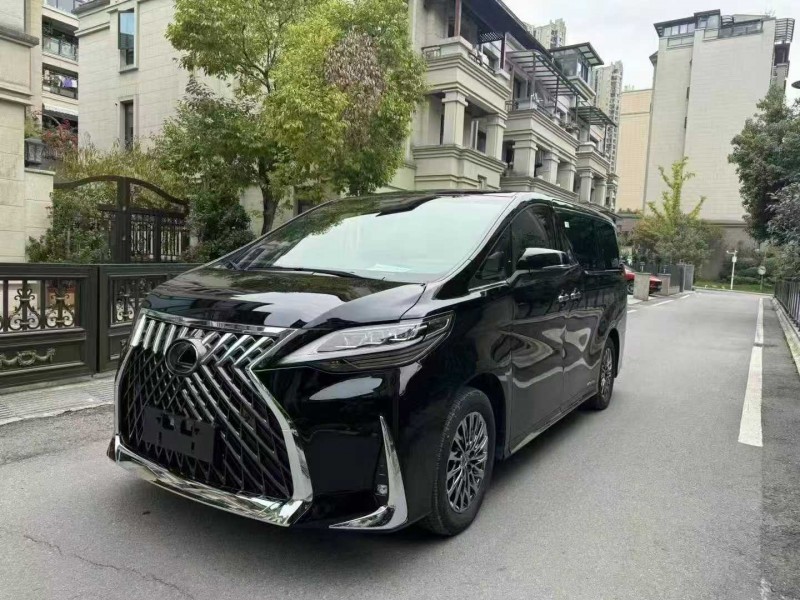 枣庄23年雷克萨斯LM300H3