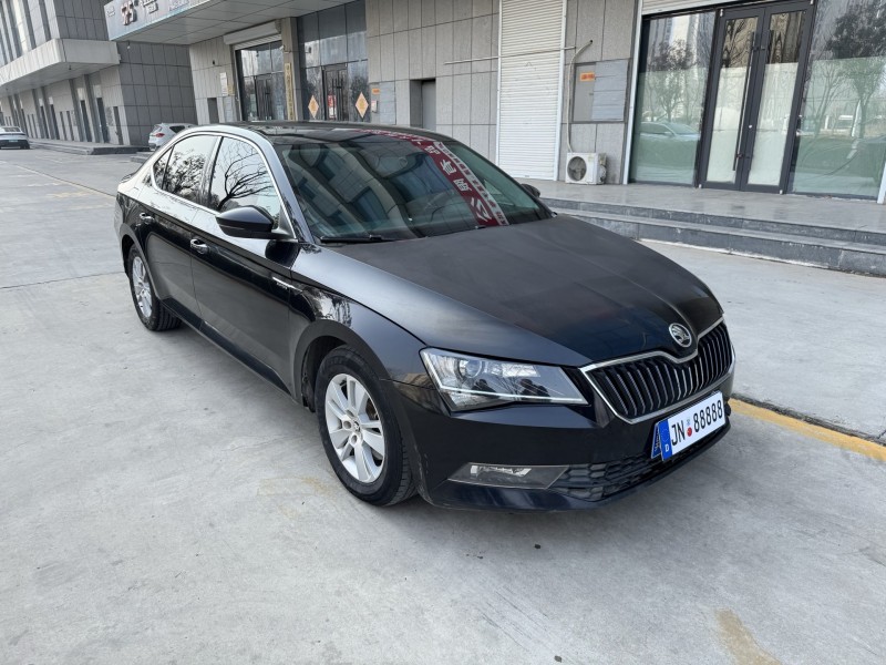 济宁17年斯柯达速派3