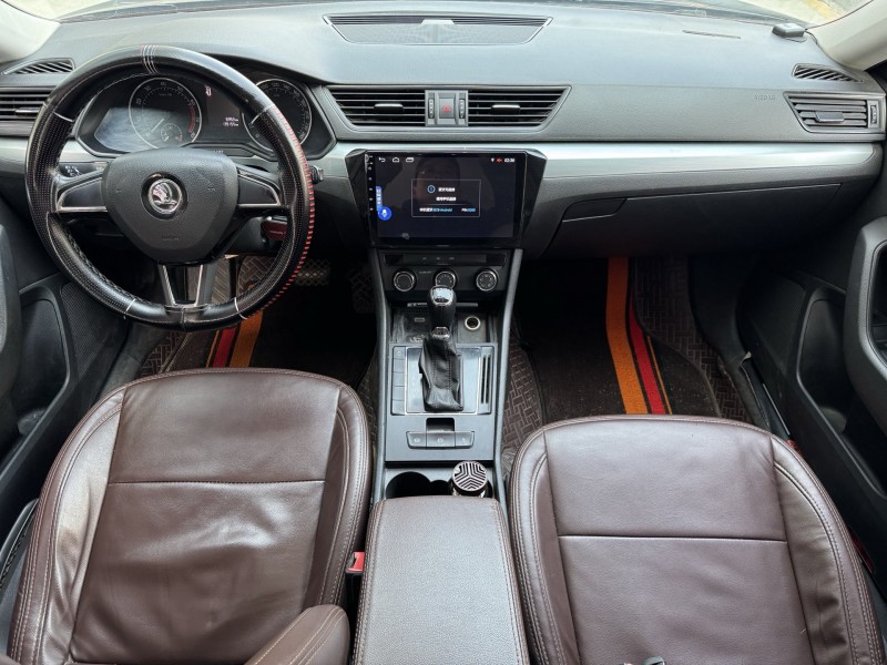 济宁17年斯柯达速派4