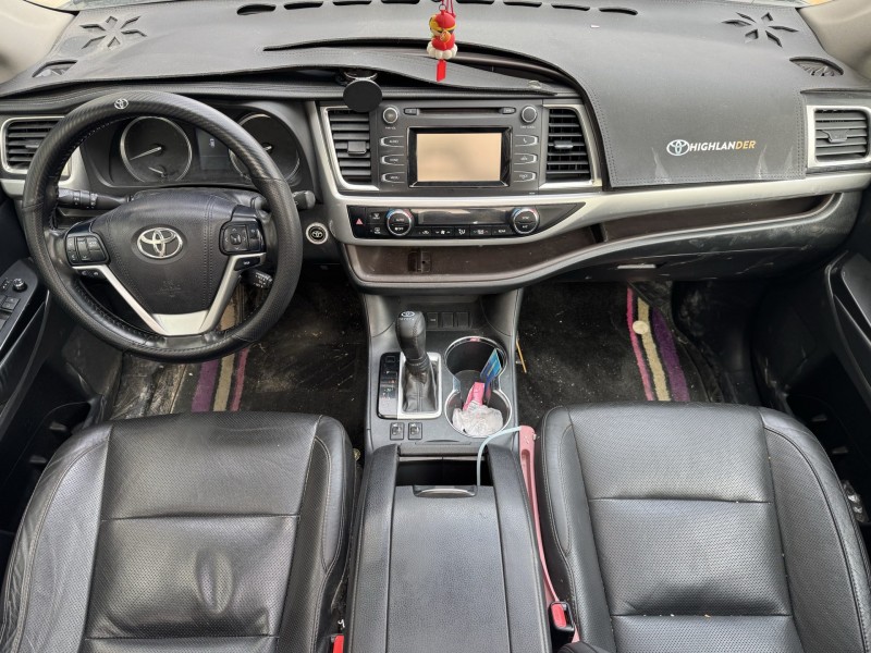 济宁18年丰田普拉多4