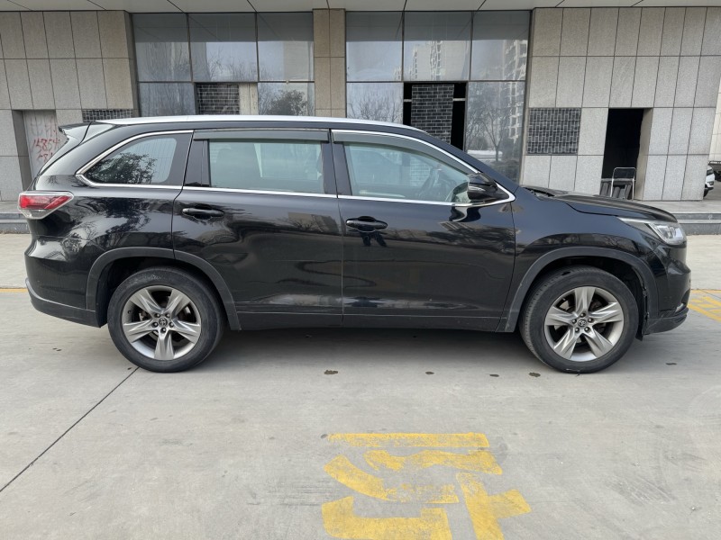 济宁18年丰田普拉多7