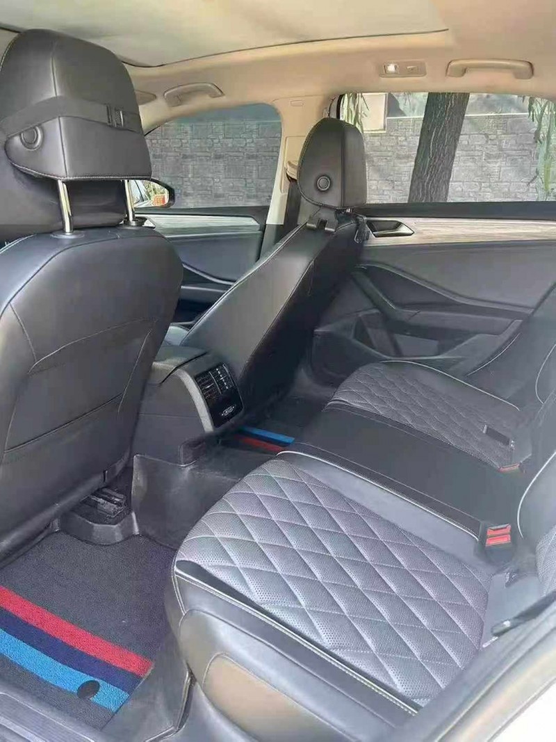 保定23年大众速腾5