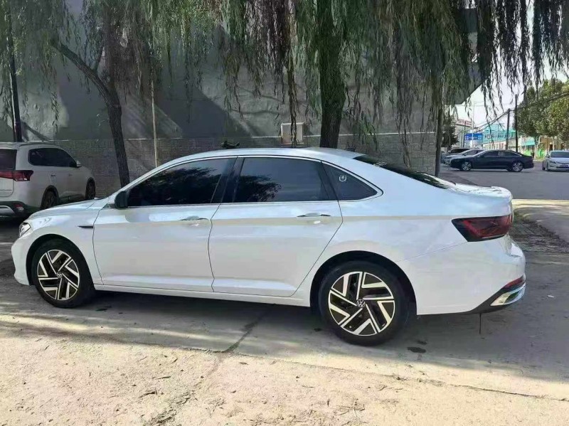 保定23年大众速腾7