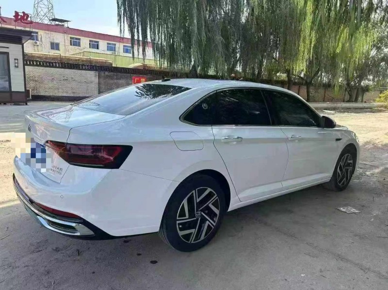 保定23年大众速腾8