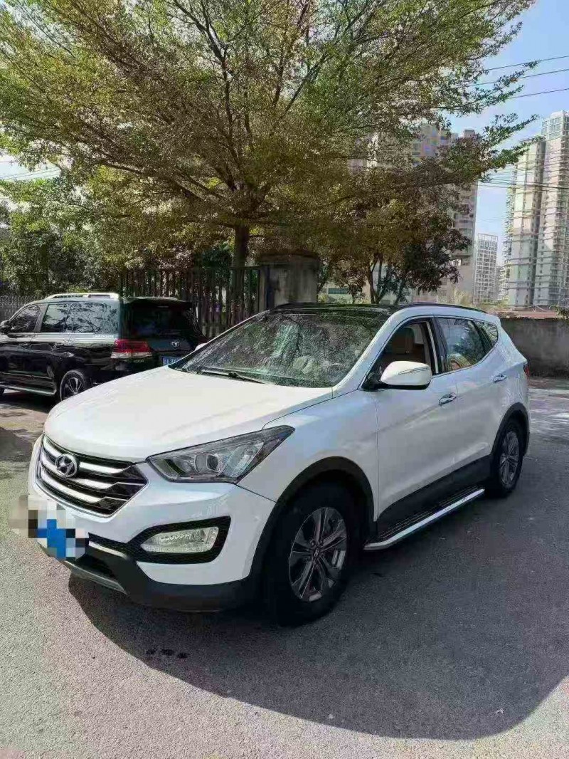 钦州16年现代新胜达2