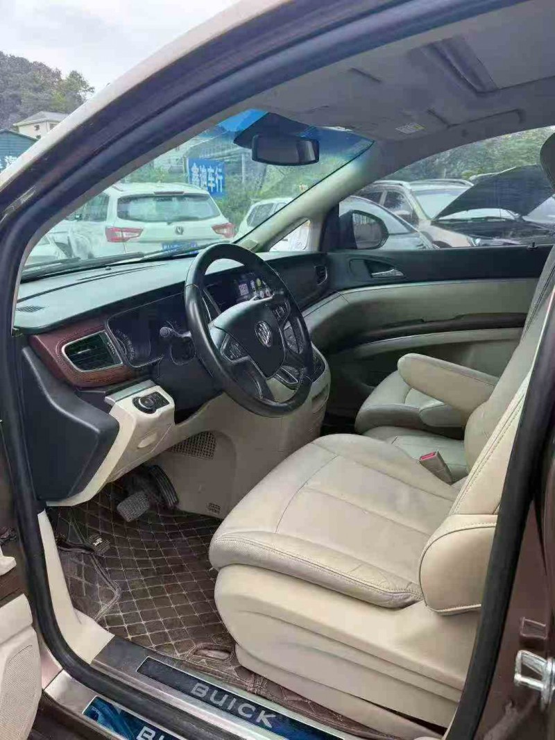 梧州19年别克GL83