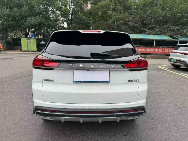 长沙21年吉利博越4