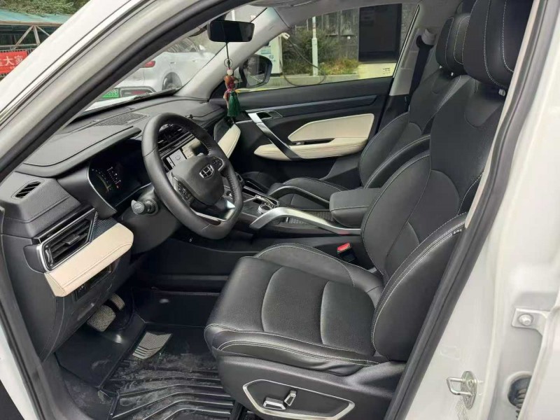 长沙21年吉利博越7