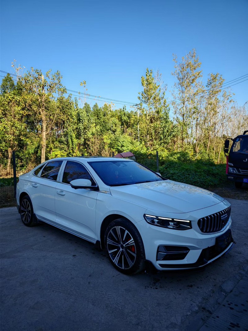 绍兴25年吉利星瑞6