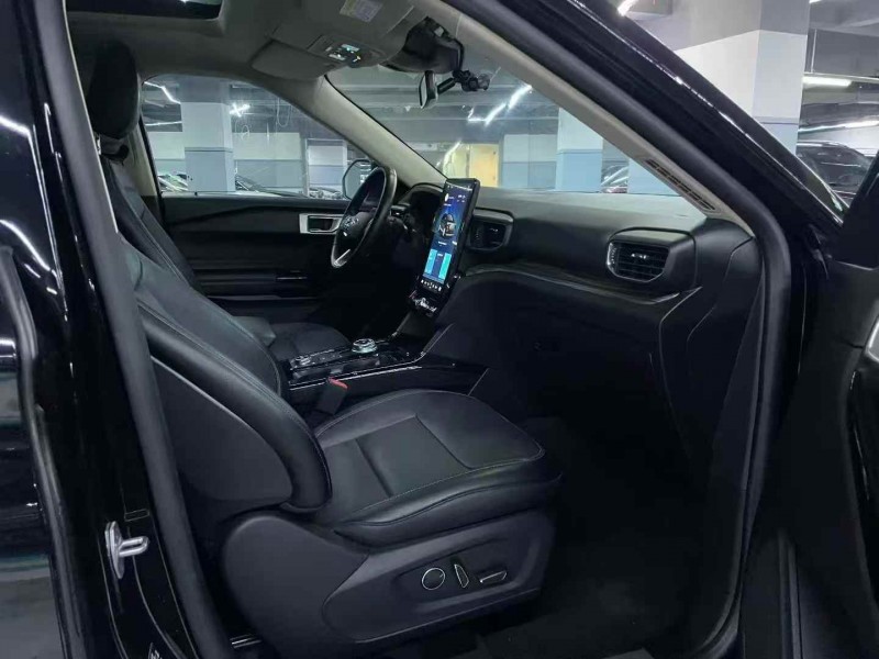 广州22年福特探险者7