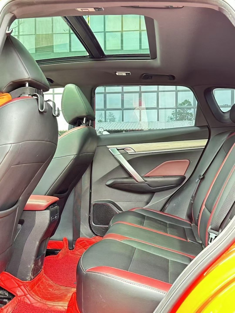 东莞19年吉利缤越6