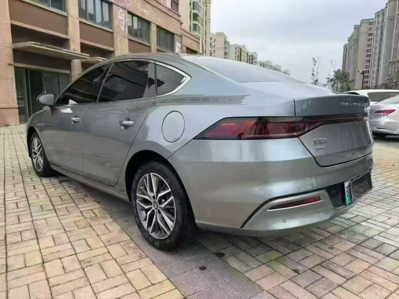 海口23年比亚迪秦8