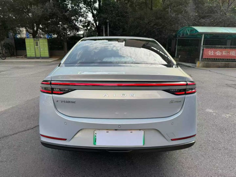 长沙23年传祺埃安S8