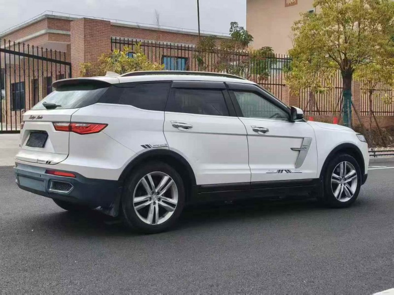 厦门18年众泰T7008