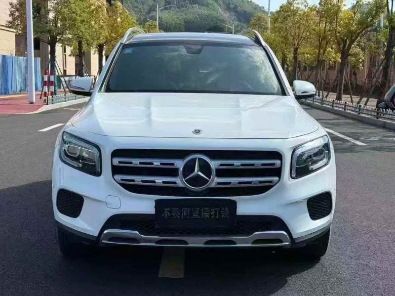 开封21年奔驰GLB1