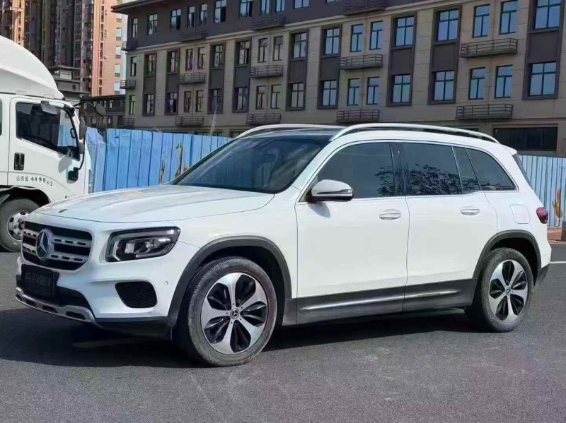 开封21年奔驰GLB2