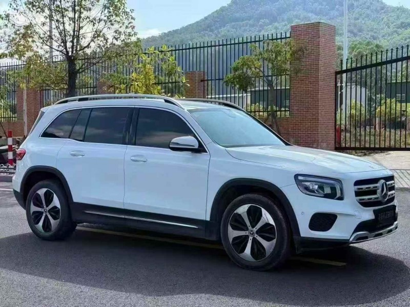 开封21年奔驰GLB4