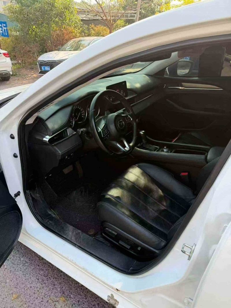 贵港20年马自达阿特兹3