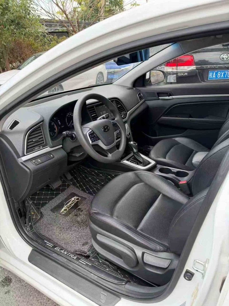 钦州19年现代领动3