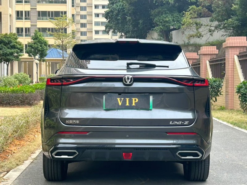 深圳25年长安汽车UNI8