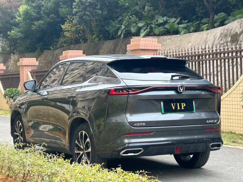 深圳25年长安汽车UNI9