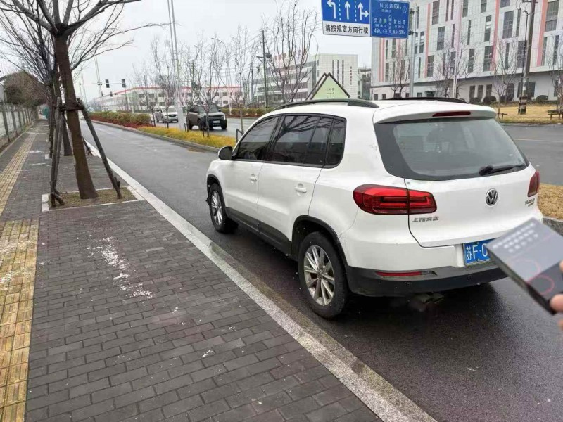 徐州17年大众途观4