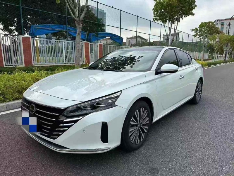 厦门23年日产天籁4